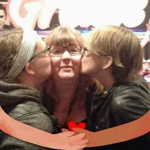 Meet your Posher, Brenda